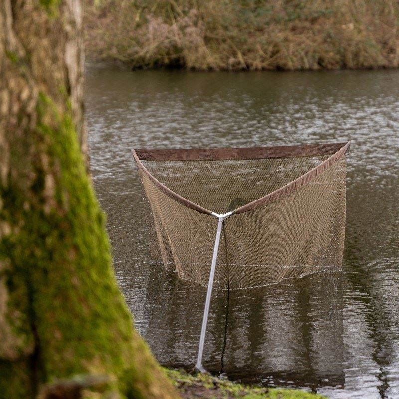 Avid Carp Pro-Tect Landing Net 42″ Piece Handle – Invicta Angling